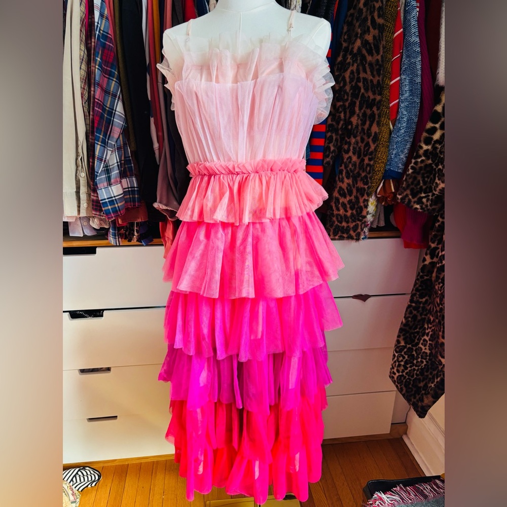 Storia Layered Pink Ombre Ruffle Midi Dress